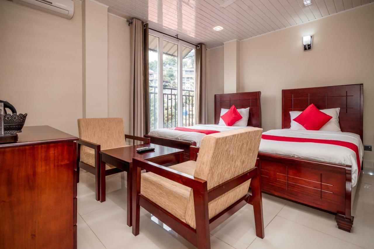 ชาโนรา ฮิลล์ Hotel แคนดี้ ภายนอก รูปภาพ